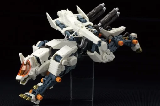 Zoids Highend Master Model RHI3 Command Wolf (Repackage Ver.) Model Kit -Model Figures Store e3426cbb d317 4c69 a883 9658b65f2114